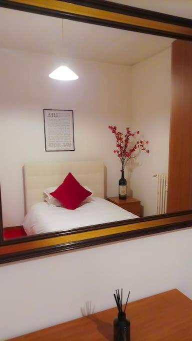 Unique & Beautiful Bedroom In Central Of Florenţa Exterior foto